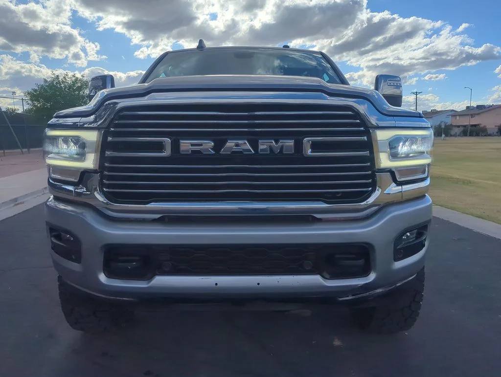 Used 2024 Silver Ram Laramie image 2