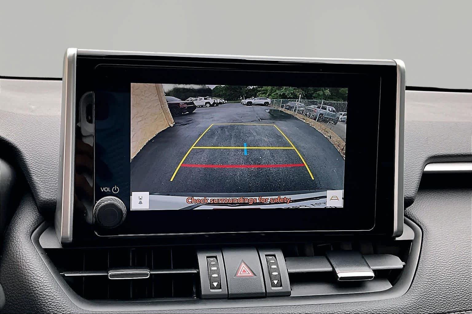 Used 2025 Wind Chill Pearl Toyota XLE Premium image 26