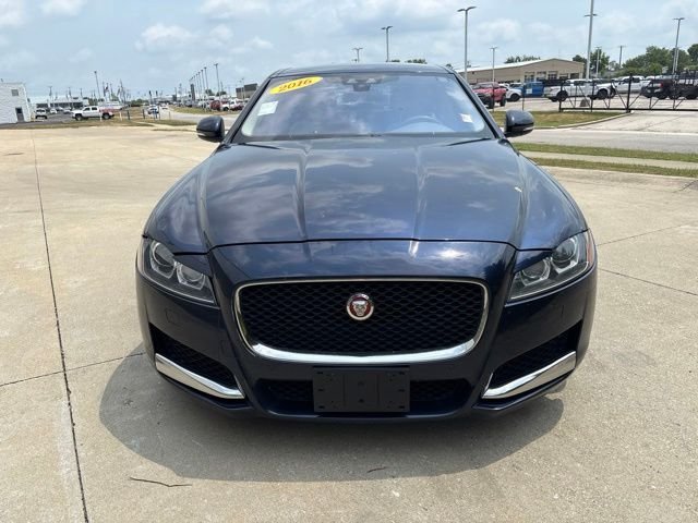 Used 2016 Dark Sapphire Jaguar 35t Prestige image 5