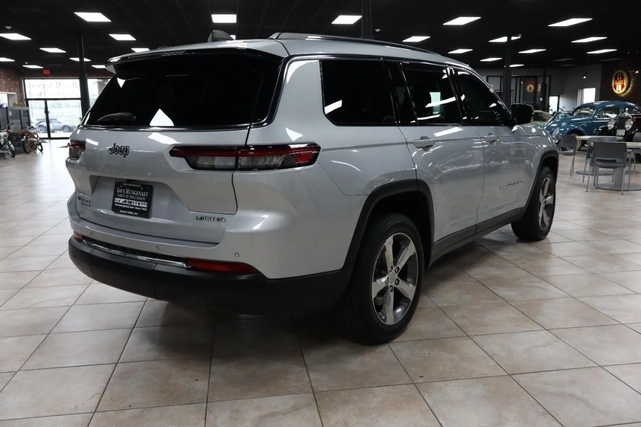 Used 2021 Silver Zynith Jeep Limited image 5