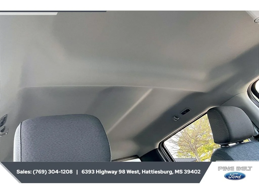 New 2026 Oxford White Ford F-250® XL image 17
