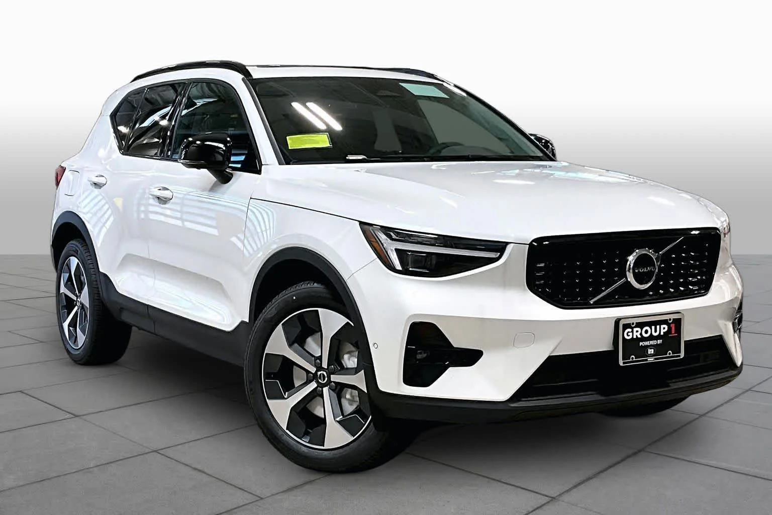 New 2026 WHITE Volvo Plus image 17