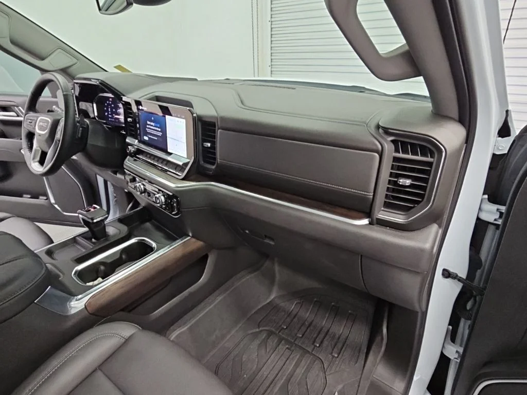 2026 GMC Sierra 1500 SLT - Photo 40