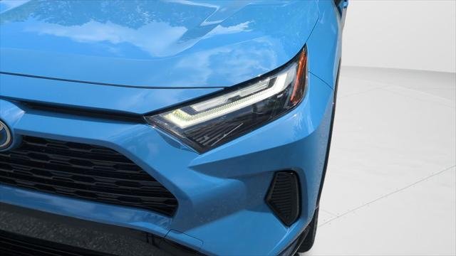 Certified Used 2022 CAVALRY BLUE Toyota  image 9
