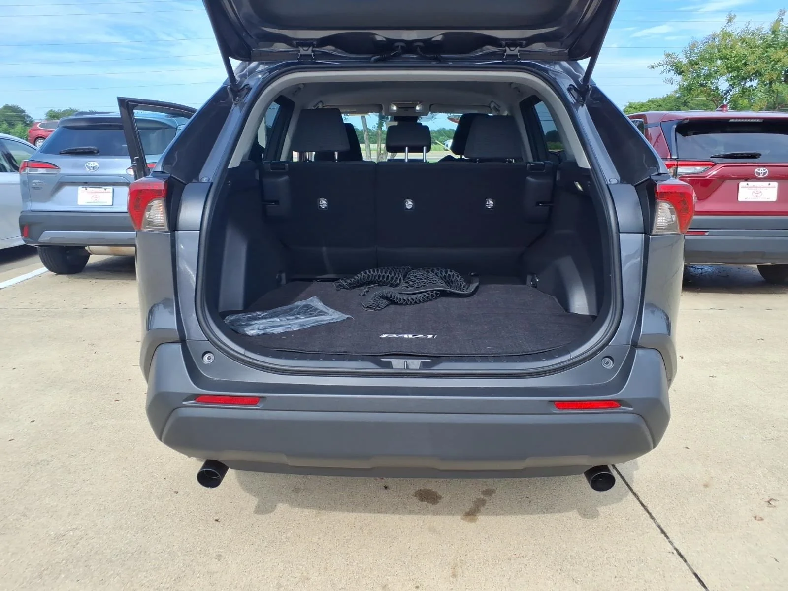 Used 2022 Magnetic Gray Metallic Toyota LE image 16