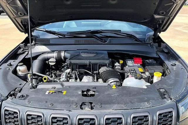Used 2024 Metallic Jeep Trailhawk image 30