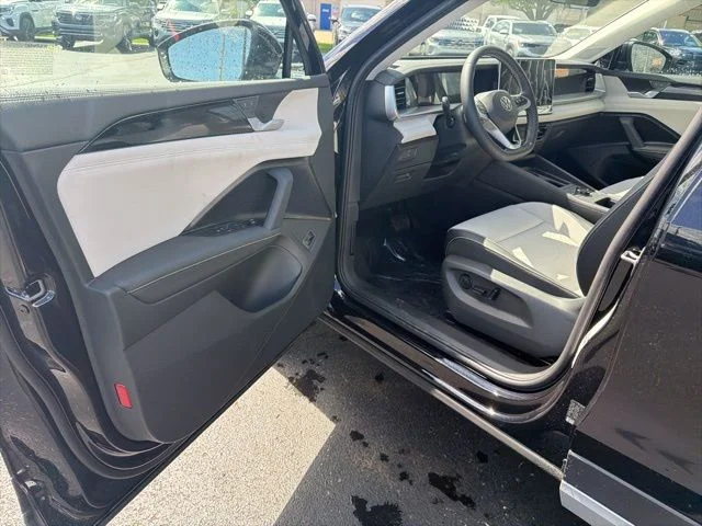 New 2026 Deep Black Pearl Volkswagen 2.0T SE image 41