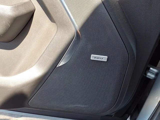 Used 2025 Sterling Gray Metallic Chevrolet Premier image 17