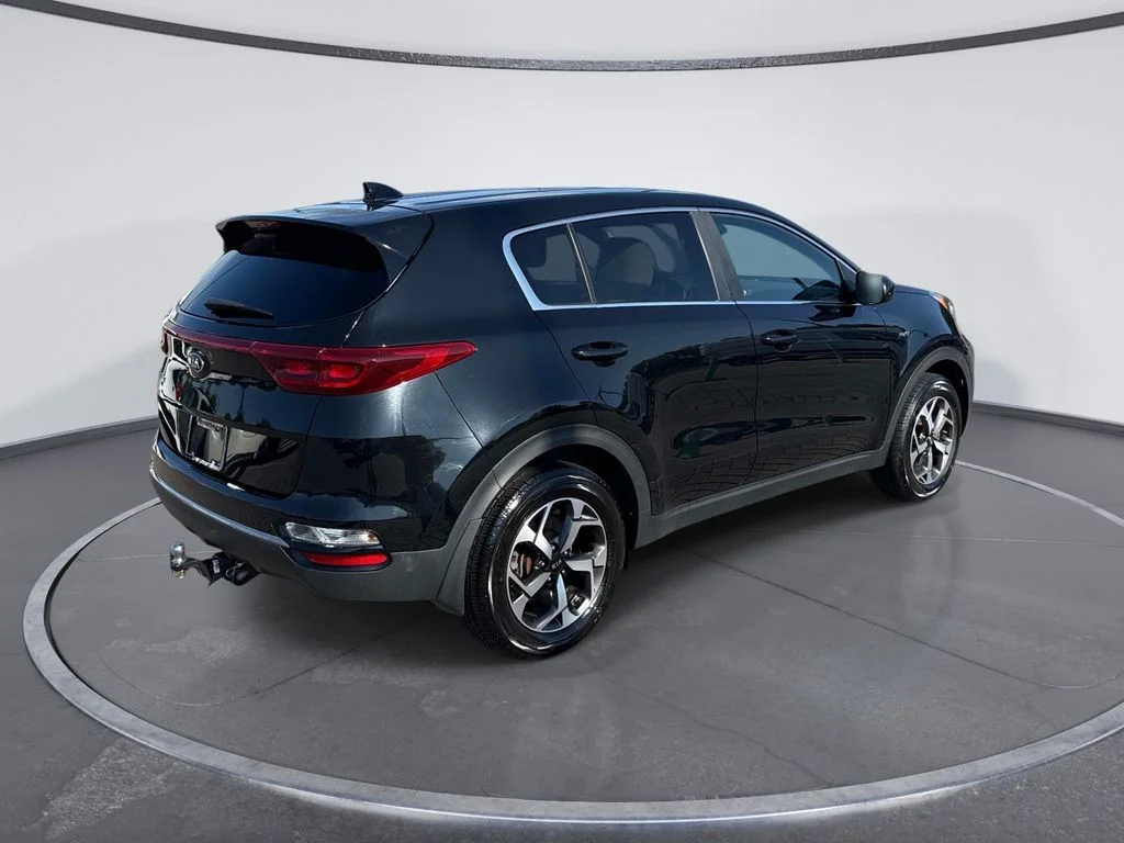 Used 2020 Red Kia LX image 7
