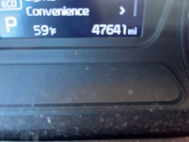 Used 2020 Snow White Pearl Kia S V6 image 18