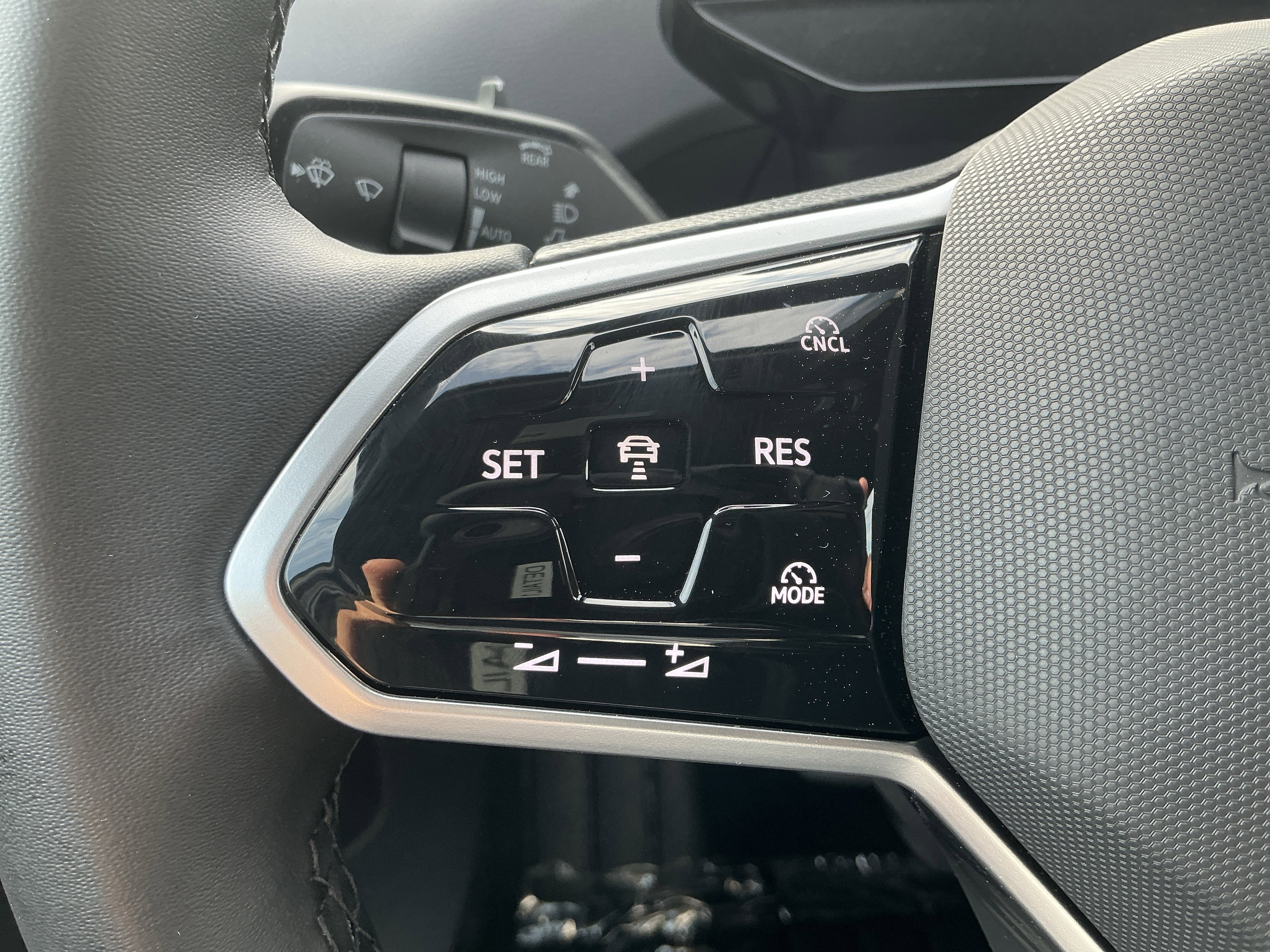New 2026 Pure Gray Volkswagen Pro image 14