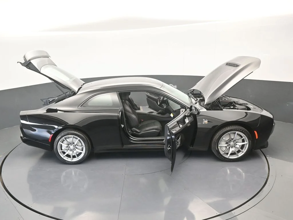 New 2026 Diamond Black Crystal Pearlcoat Dodge Scat Pack image 62