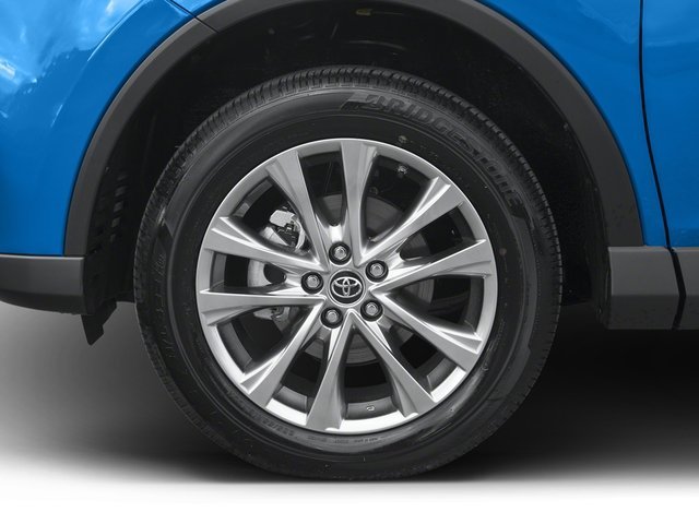 Used 2017 Silver Sky Metallic Toyota Limited image 11
