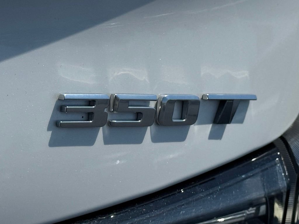Used 2024 White Cadillac Sport image 11