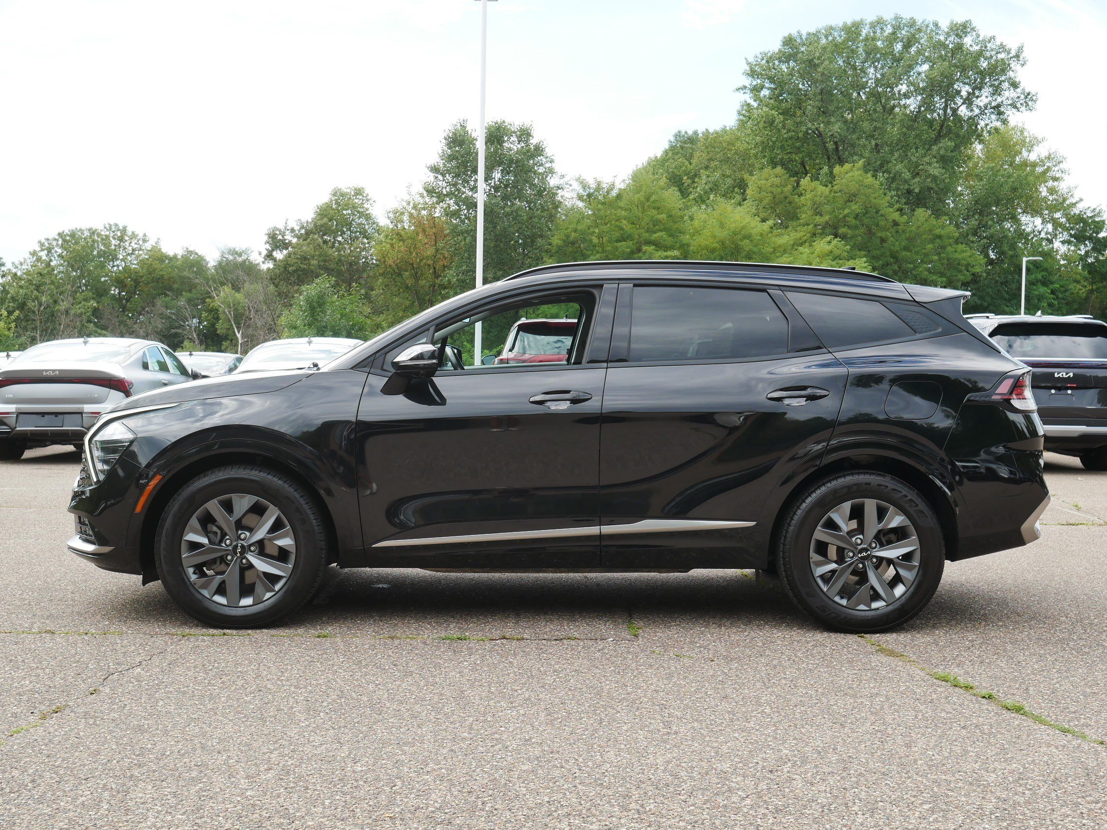 Certified Used 2023 Fusion Black Kia SX-Prestige image 4