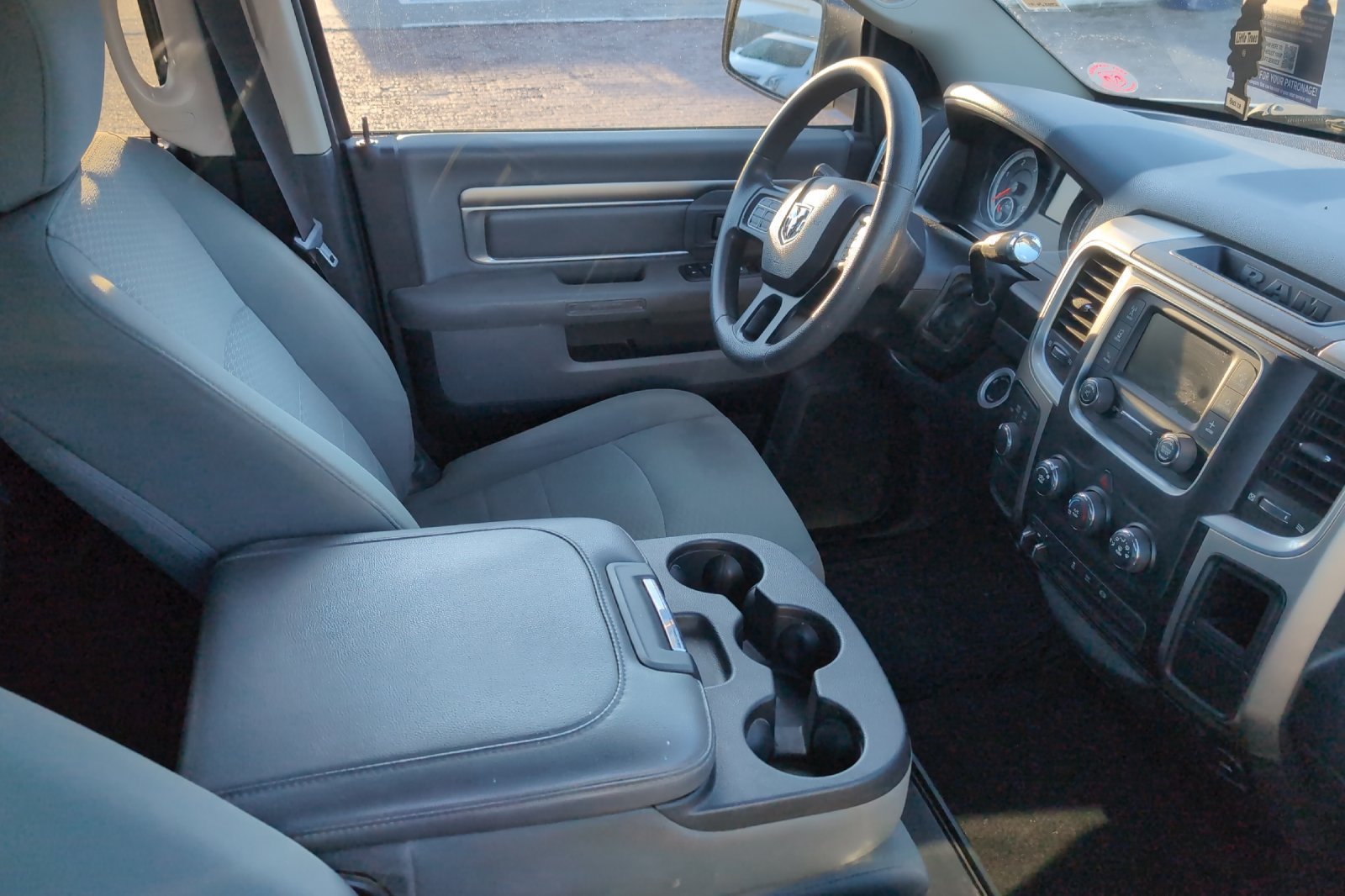 Used 2018 White Ram SLT image 5