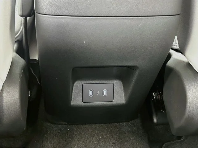 New 2027 Gray Hyundai SE image 13