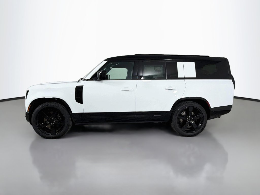 New 2026 Fuji White Land Rover V8 image 8