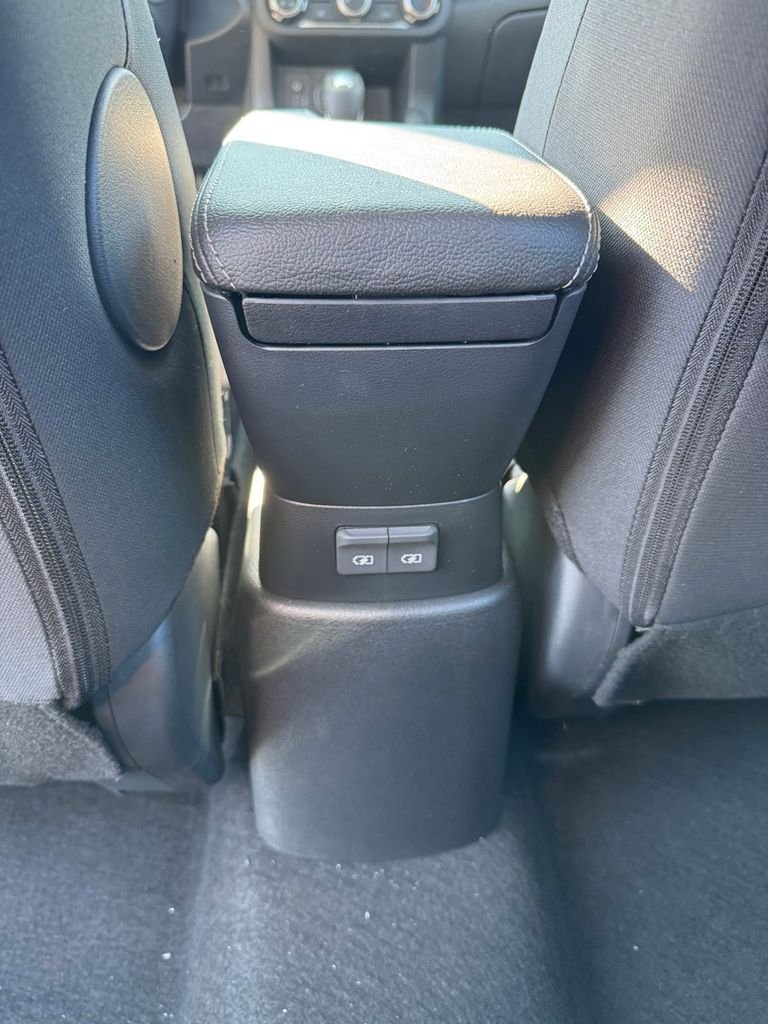 2025 Nissan KICKS PLAY Base - Photo 13