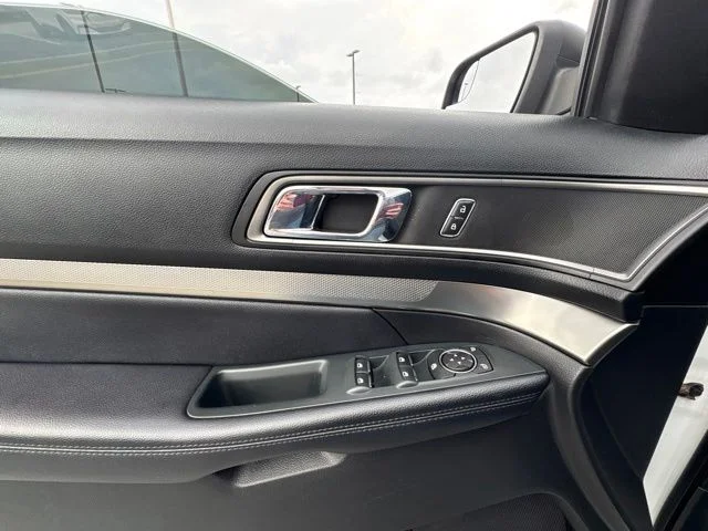 Used 2018 White Ford XLT image 11