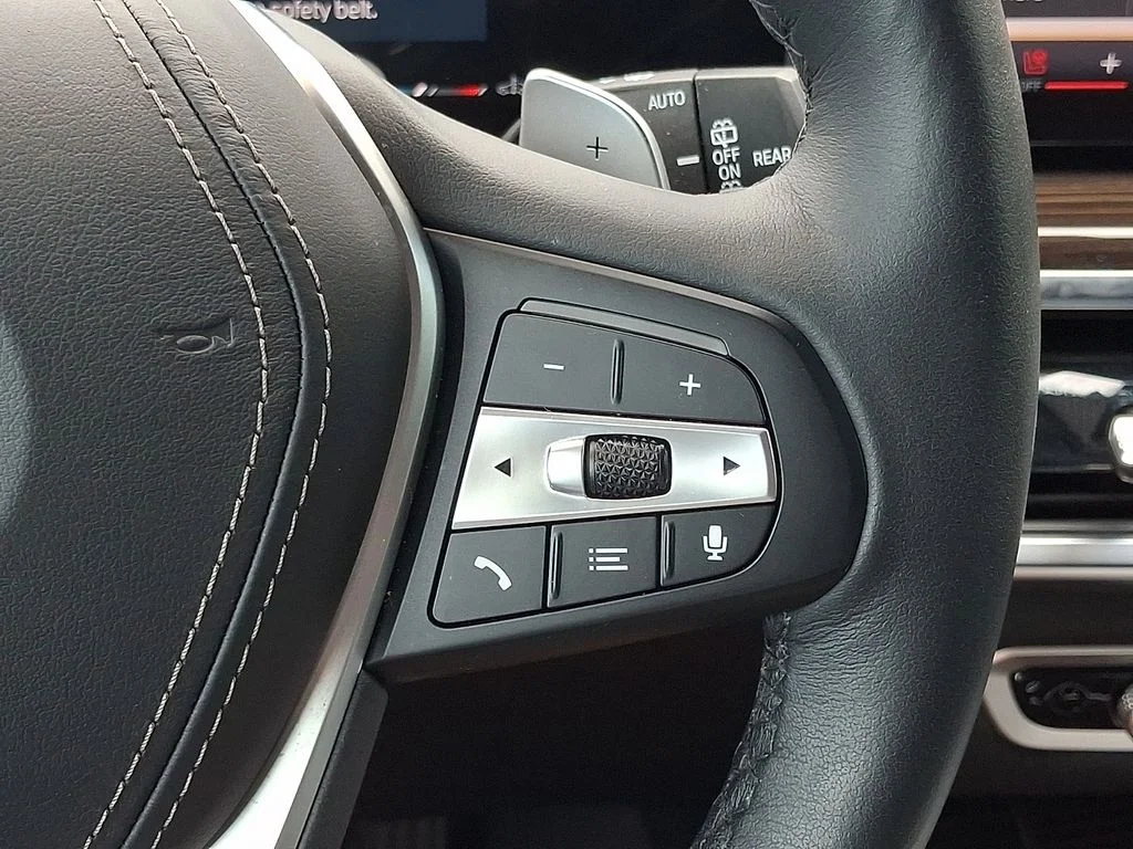 Used 2026 Gray Metallic BMW xDrive40i image 24