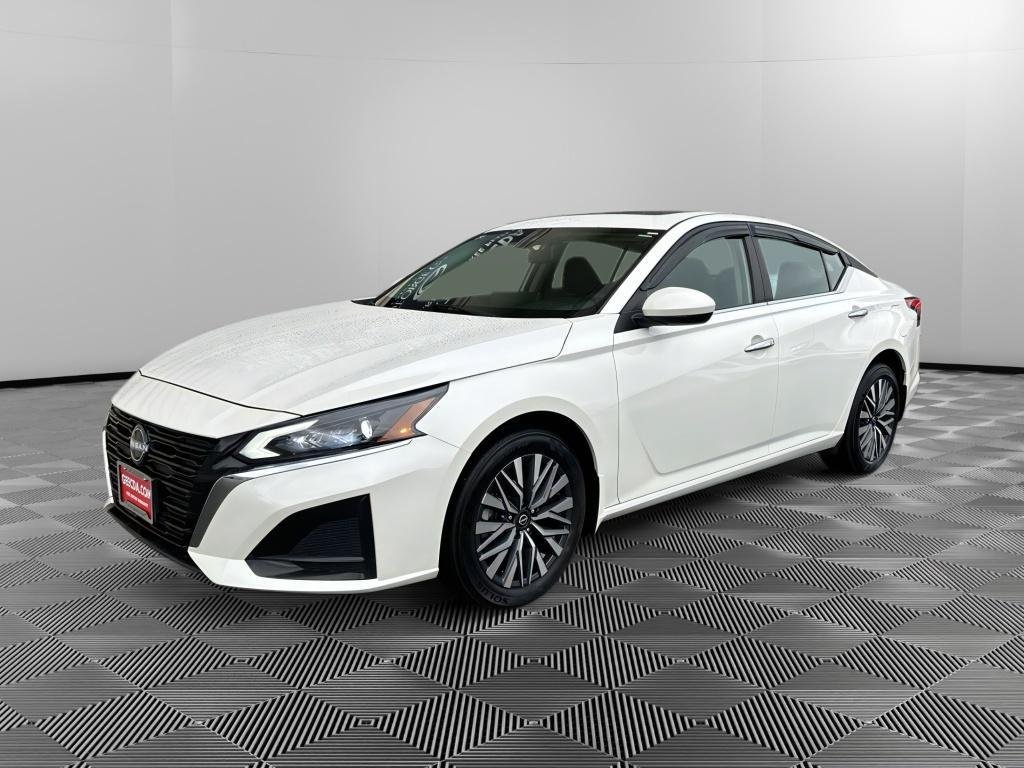 2024 Nissan Altima SV