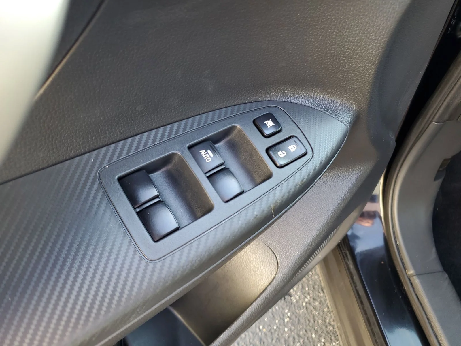 2024 Mitsubishi Eclipse Cross SE - Photo 9