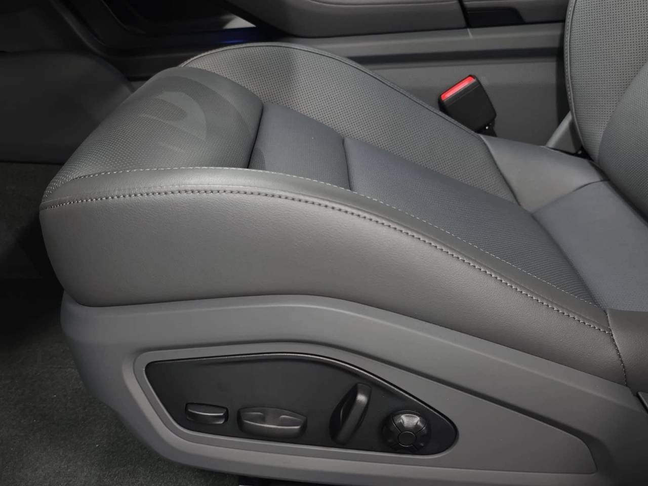 New 2026 Pale Blue Metallic Porsche 4 image 24