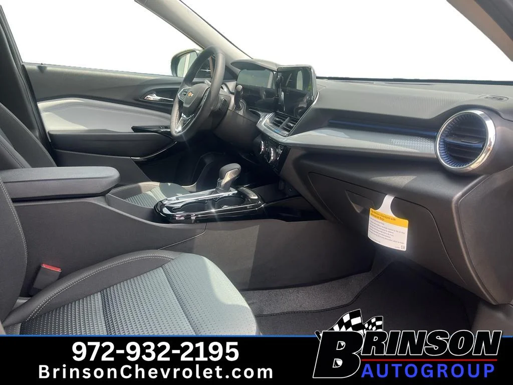 New 2026 Mosaic Black Metallic Chevrolet LT image 5