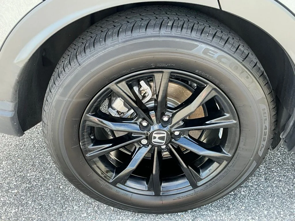 Used 2024  Honda Sport-L image 19