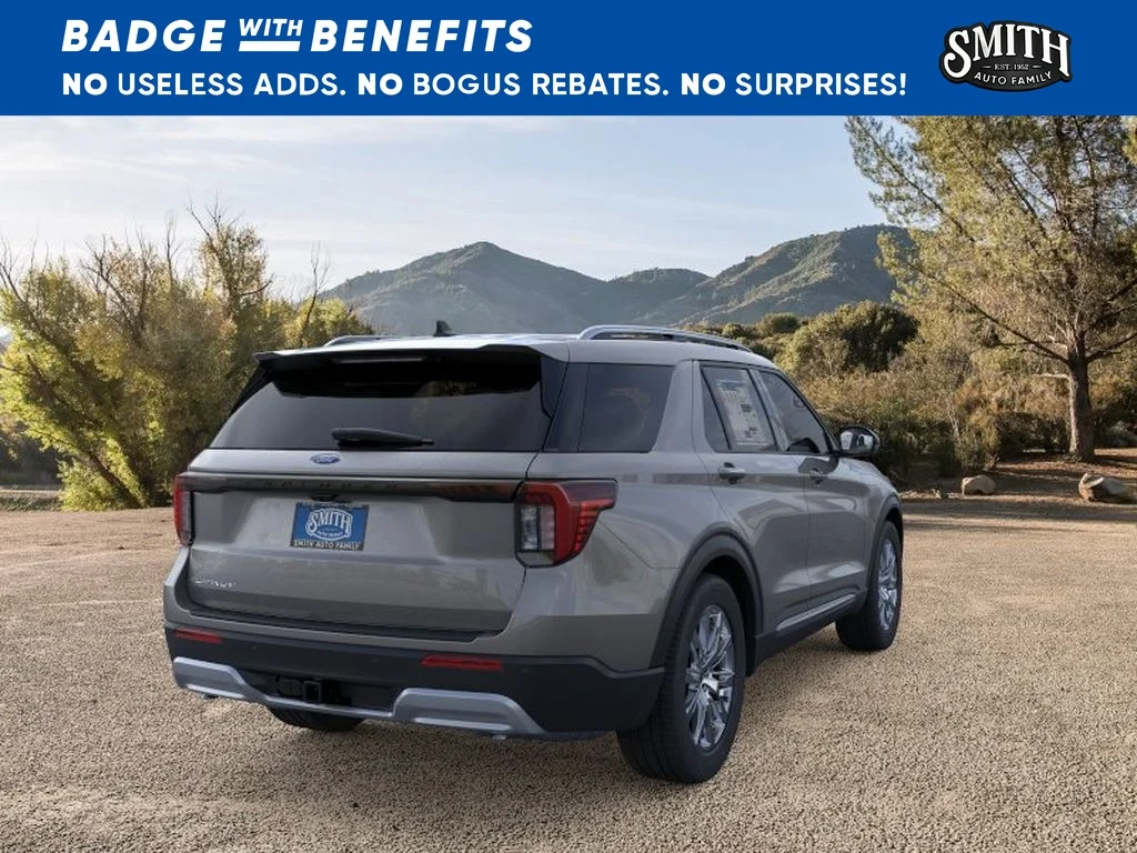 New 2026 Carbonized Gray Metallic Ford Platinum™ image 9