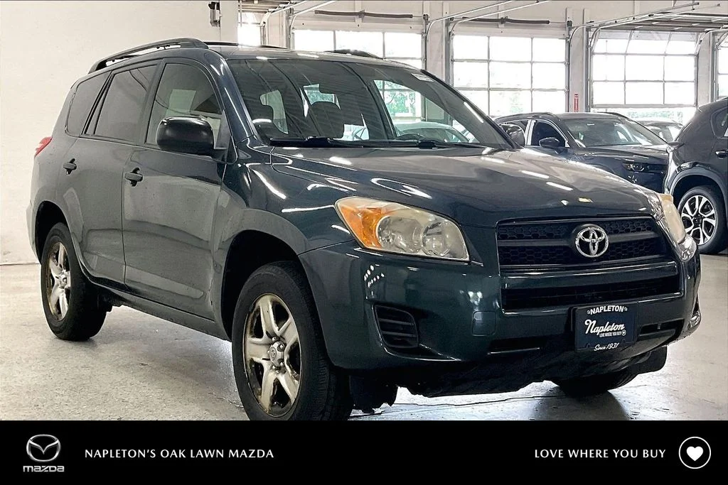 Used 2009 Green Toyota Base image 1