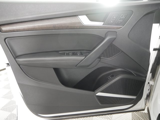 Used 2019 Ibis White Audi Prestige image 8