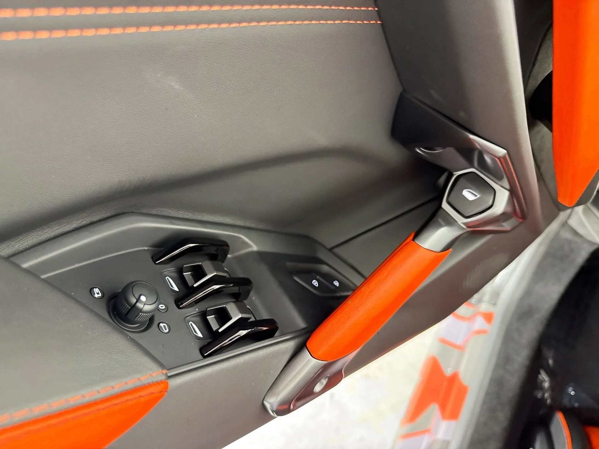 Used 2024 Verde Turbine Matt Lamborghini Base image 16