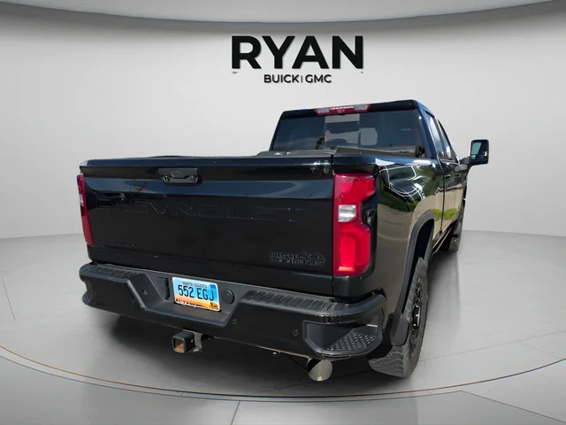Used 2024 Black Chevrolet High Country image 3