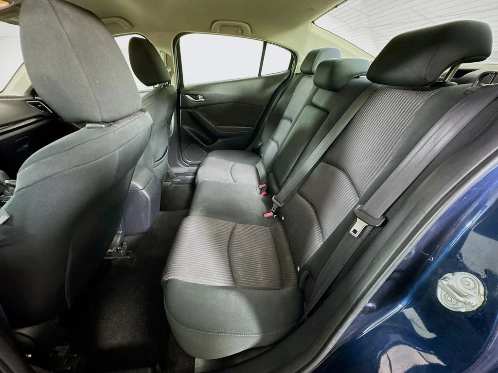Used 2016 Blue Mazda i Sport image 27