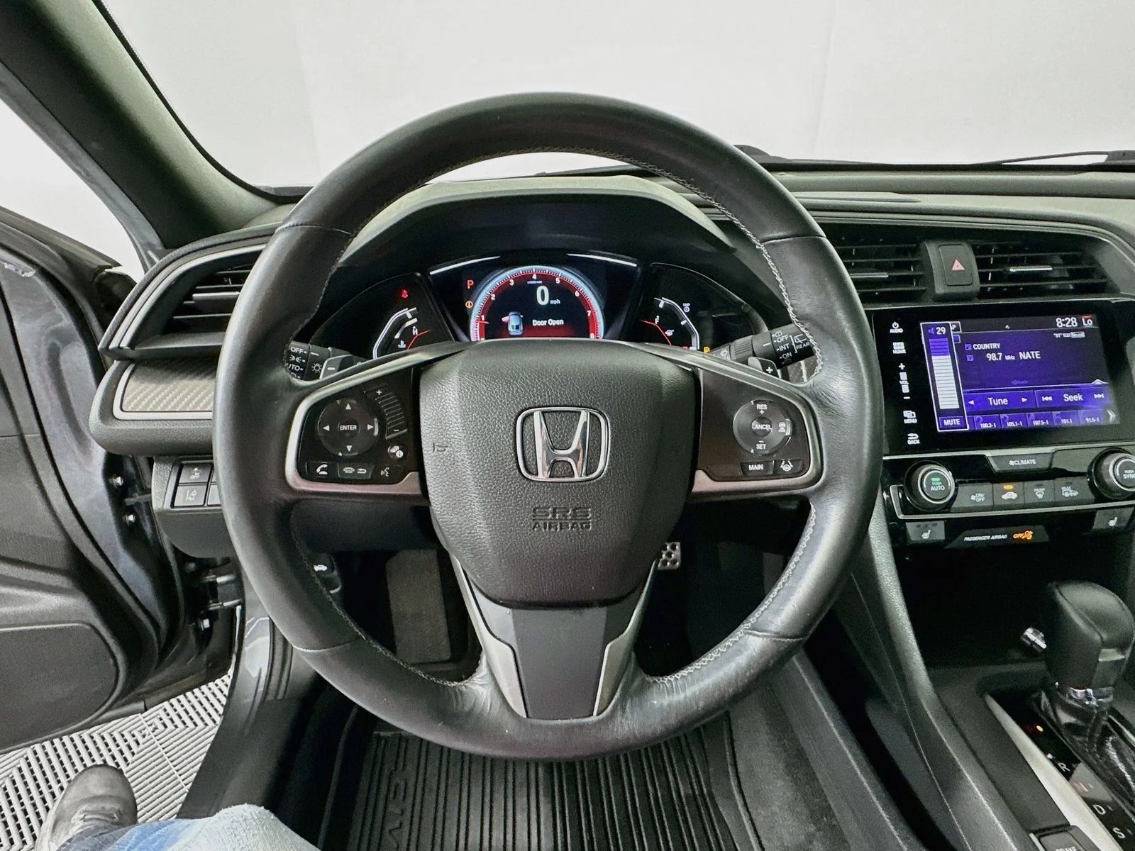 Used 2017 Polished Metal Metallic Honda Sport Touring image 12