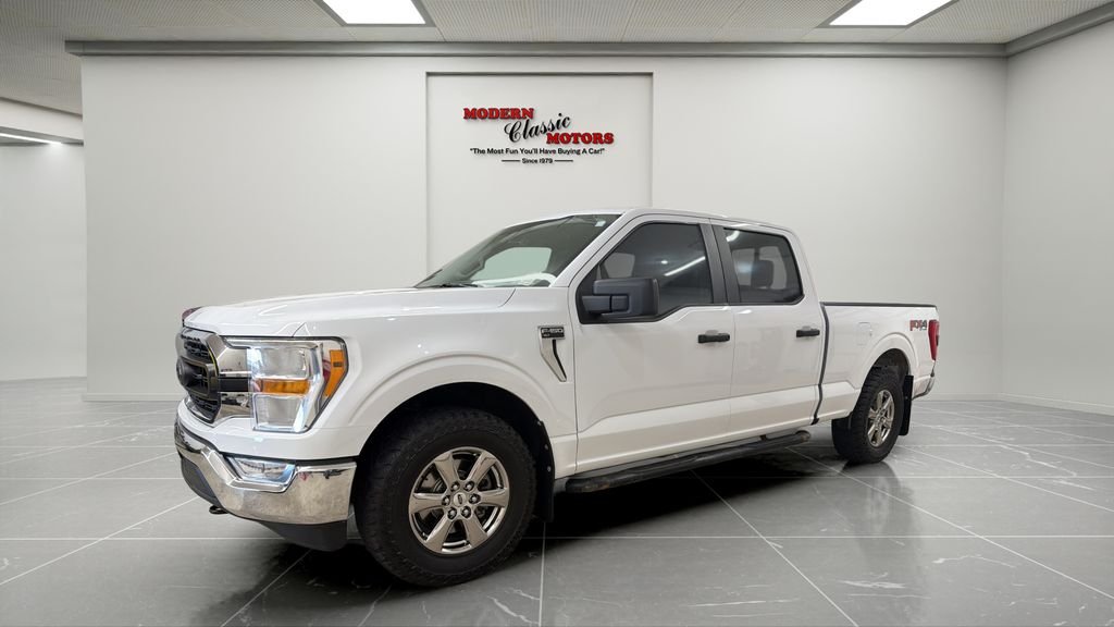 Used 2021 White Ford XLT image 3