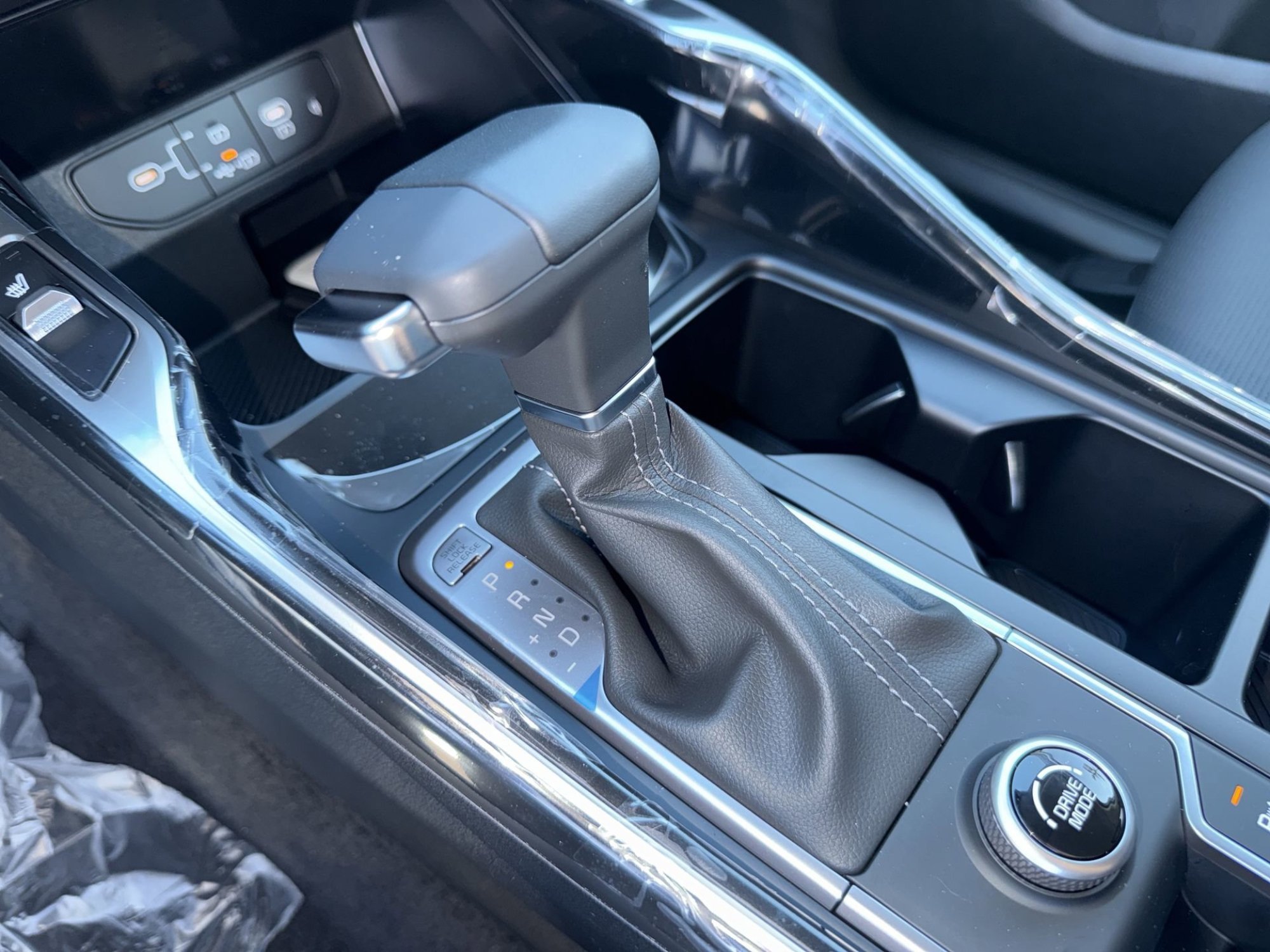 New 2026 Glacial White Pearl Kia S image 22