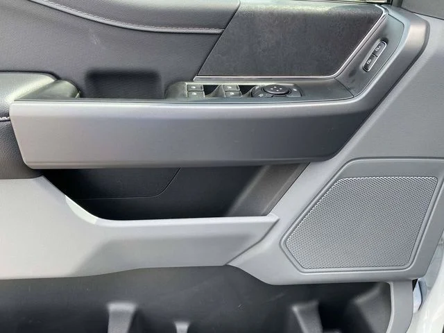New 2026 Oxford White Ford XLT image 12