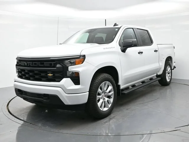 Used 2026 Summit White Chevrolet Custom image 3