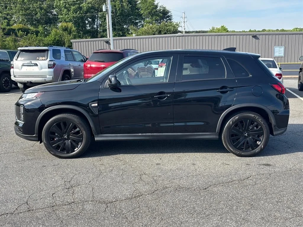 Used 2024 Black Mitsubishi 2.0 LE image 23