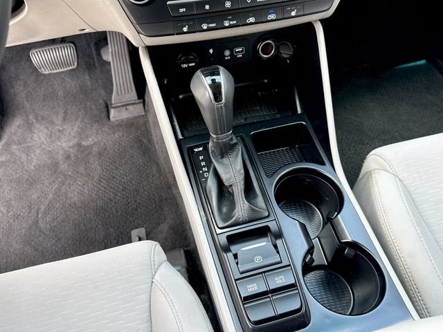 Used 2020 White Hyundai Sport image 19