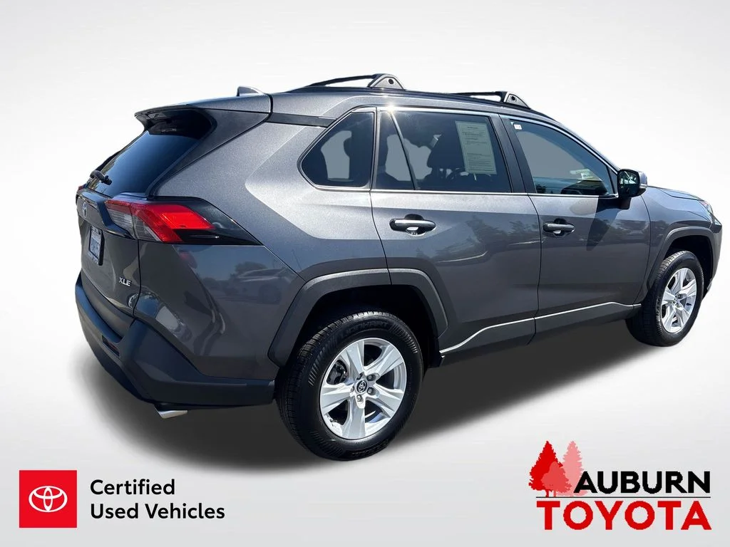 Used 2020 Magnetic Gray Metallic Toyota XLE image 6