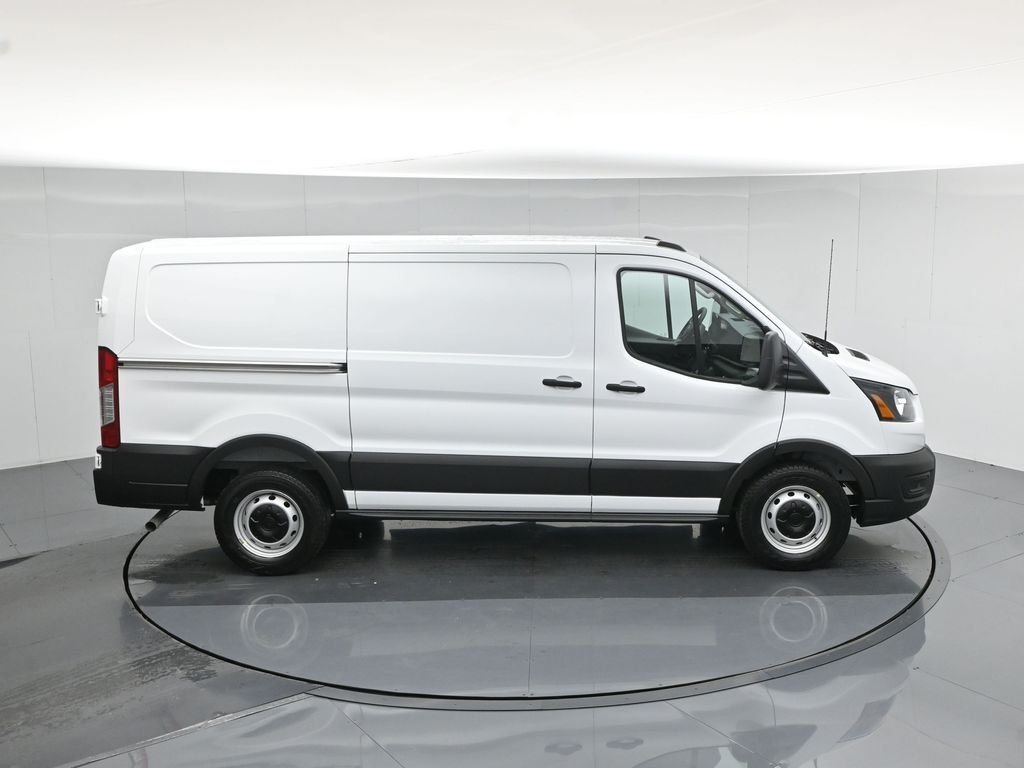 New 2026 Oxford White Ford Base image 29