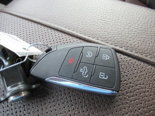Used 2026 Beige GMC Denali image 32