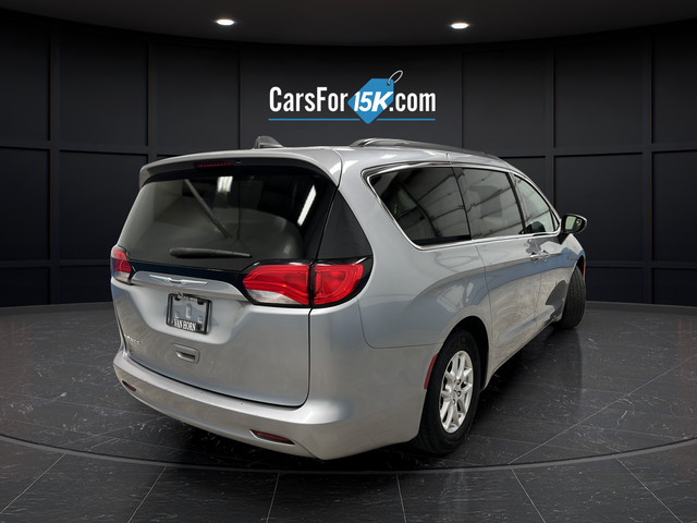 Used 2021 Billet Silver Metallic Clearcoat Chrysler LXI image 7