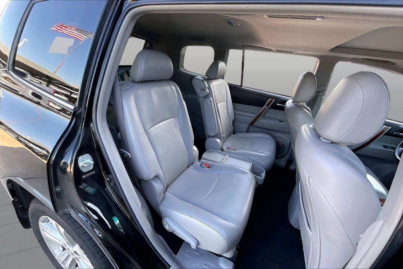 Used 2012 Black Toyota Limited image 17