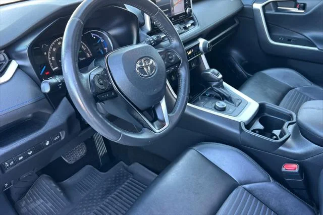 Certified Used 2021 BLIZZARD PEARL/MIDNI Toyota  image 13