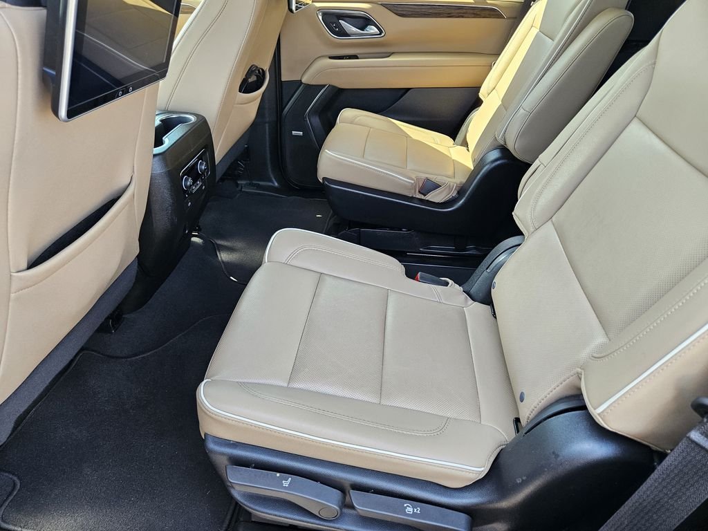 Used 2023 White Chevrolet Premier image 30